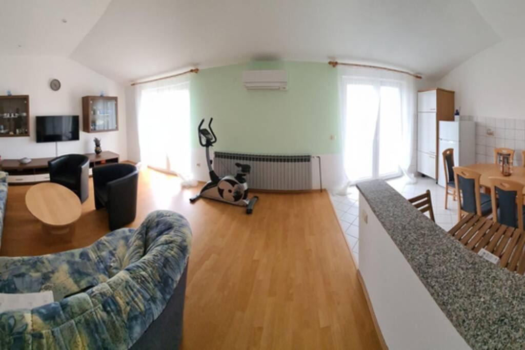 Mitros Apartment Malinska Exteriér fotografie